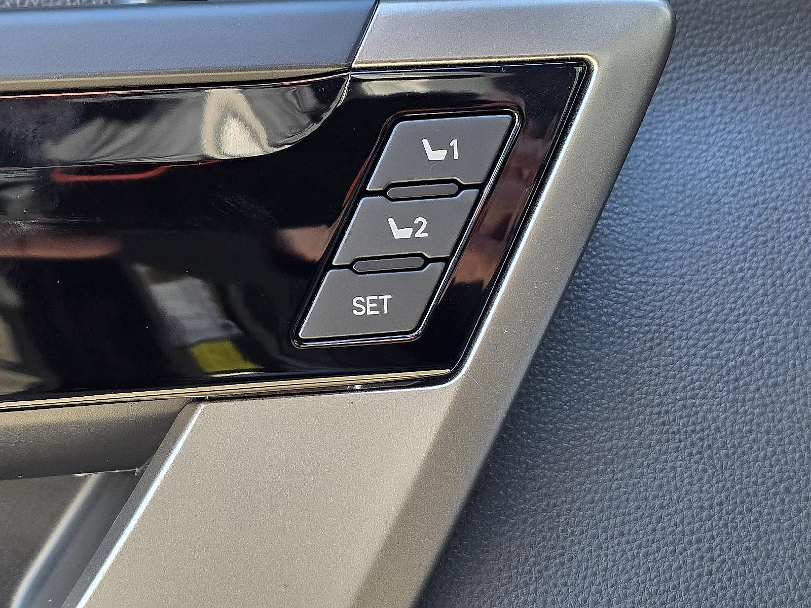 New 2026 Toyota Tundra Limited AWD/4WD image 15