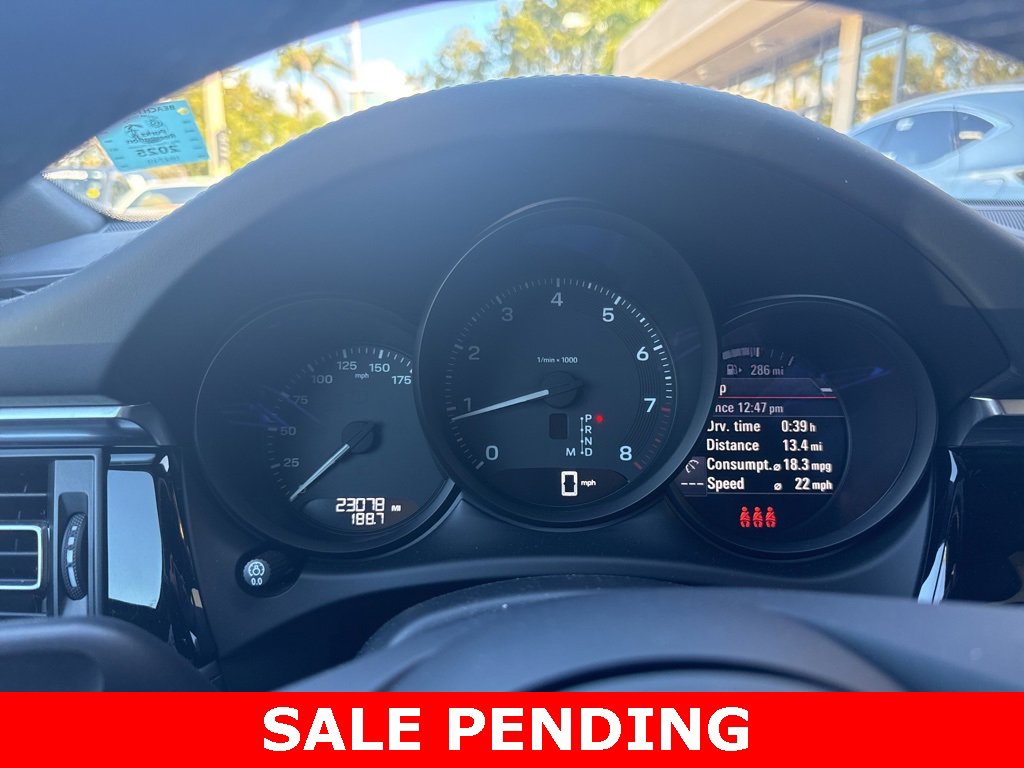 Used 2024 Porsche Macan image 23