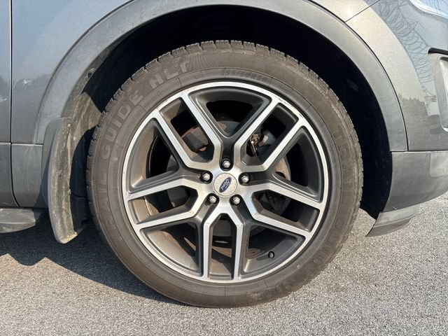 Used 2016 Ford Explorer Sport w/ Equipment Group 401A AWD/4WD image 11