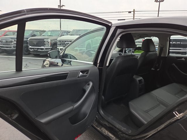 Used 2017 Volkswagen Jetta SEL FWD image 11