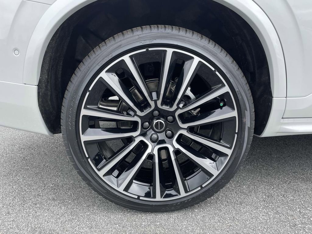 New 2026 Volvo XC90 B6 Ultra w/ Protection Package Premier image 33
