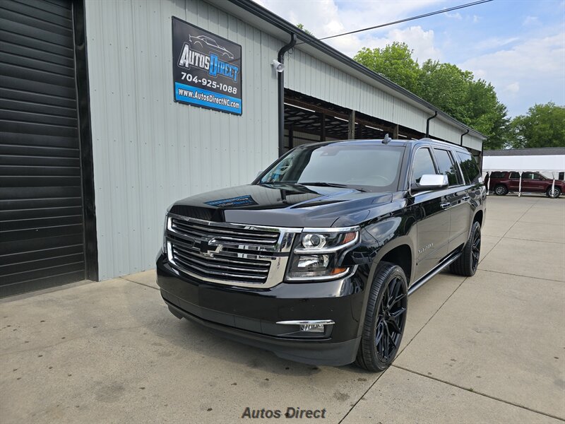 Used 2019 Chevrolet Suburban Premier w/ Premier Plus Edition AWD/4WD image 3