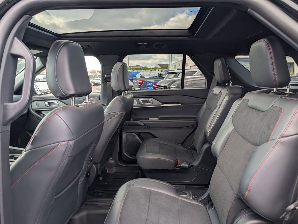 New 2026 Ford Explorer ST w/ Sun And Sound Package image 47