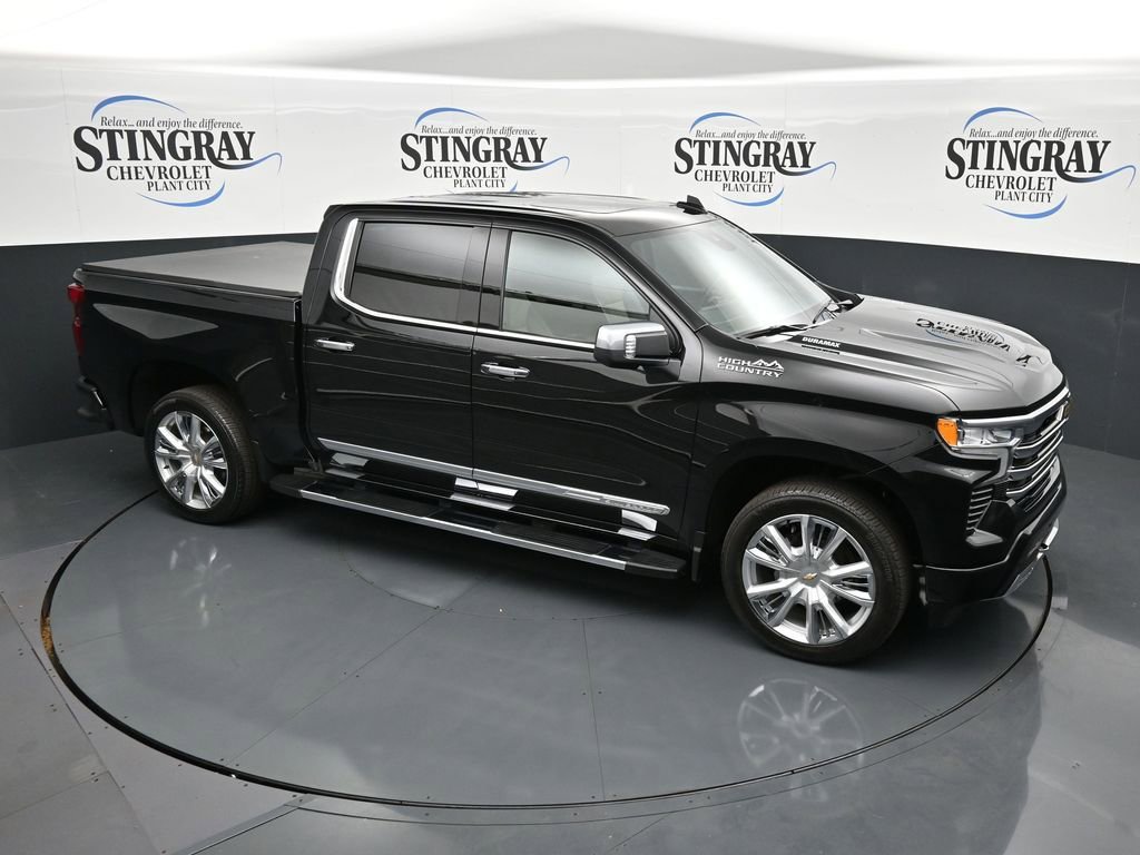 Used 2025 Chevrolet Silverado 1500 High Country w/ High Country Premium Package image 9