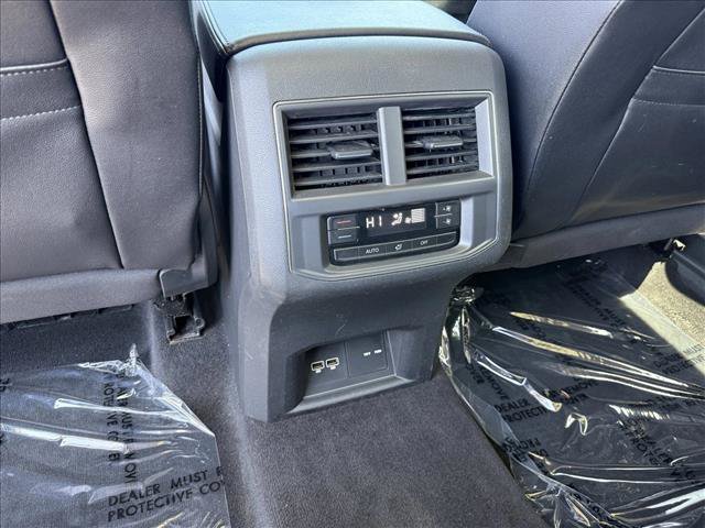 Used 2018 Volkswagen Atlas SEL FWD image 24