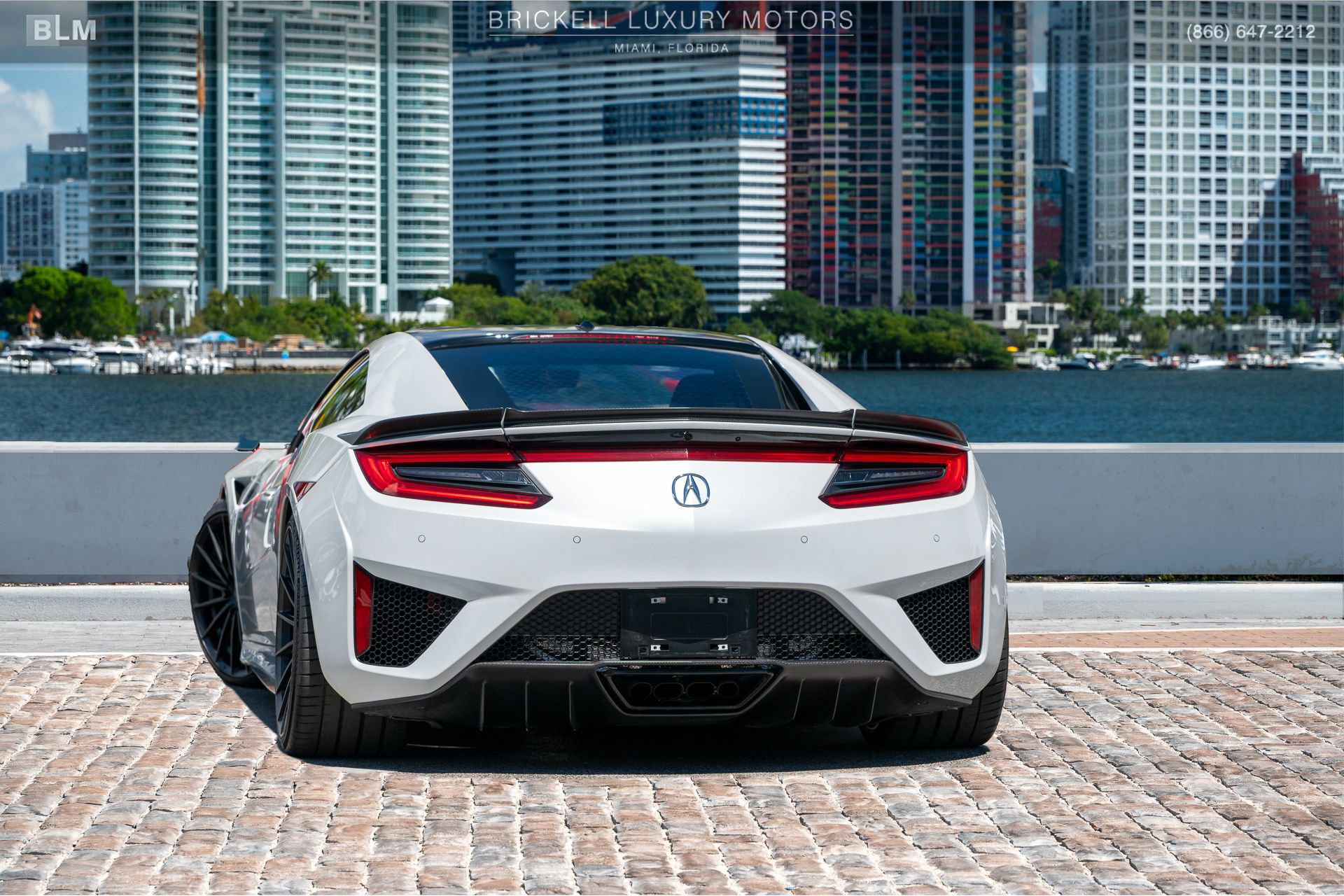 Used 2017 Acura NSX image 3