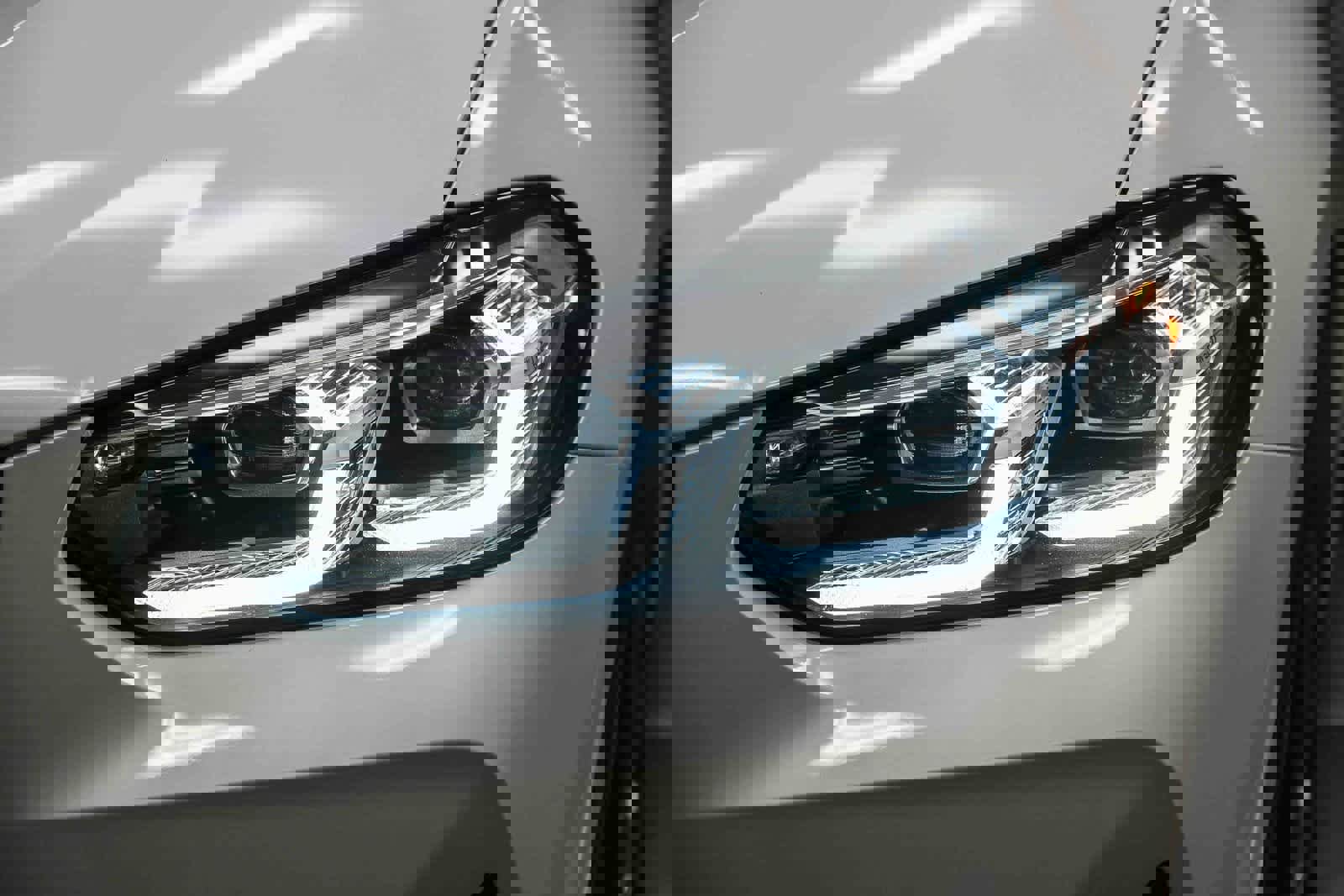 Used 2023 BMW X3 xDrive30i w/ Convenience Package w/ZPA image 11