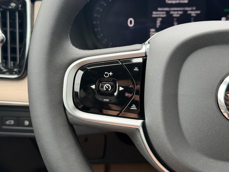 New 2026 Volvo XC90 T8 Plus w/ Protection Package AWD/4WD image 11