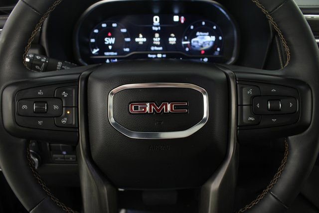 Used 2023 GMC Yukon AT4 w/ Technology Package image 15