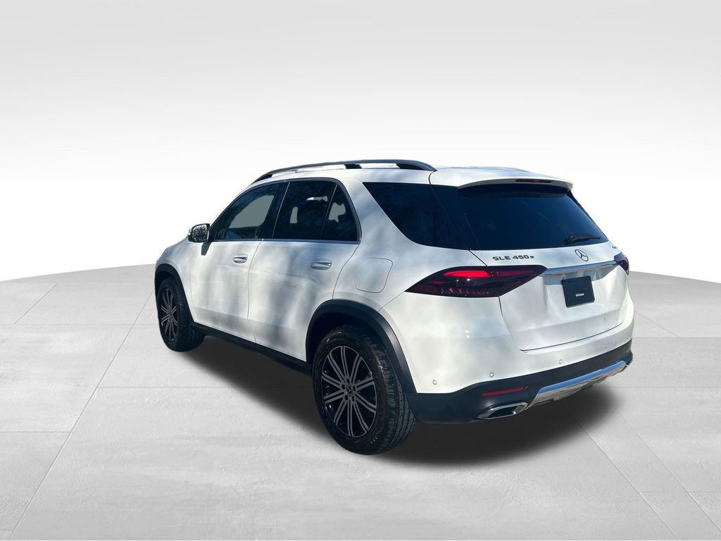 Certified 2025 Mercedes-Benz GLE 450e 4MATIC image 3