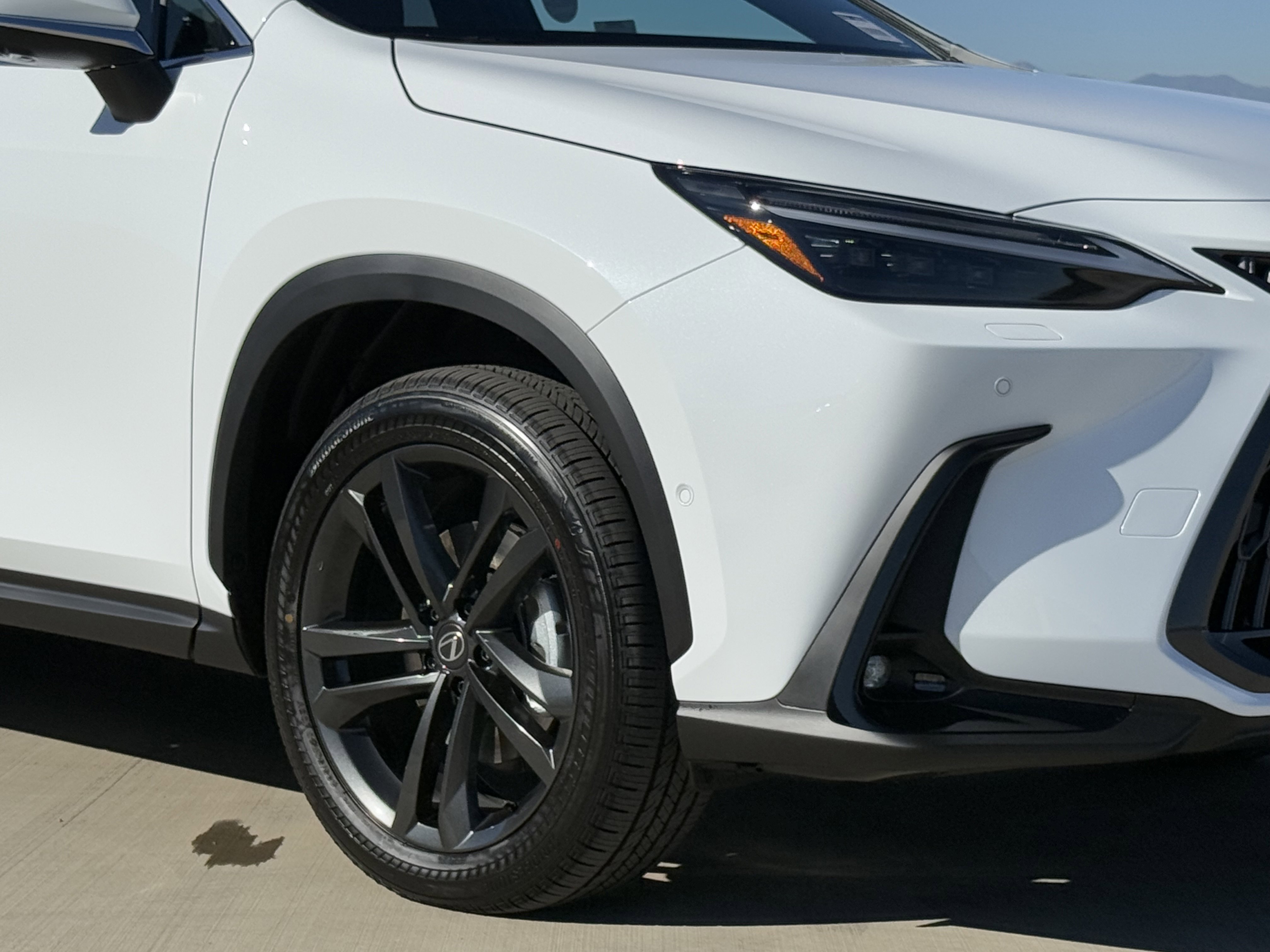 New 2026 Lexus NX 450h+ AWD w/ Luxury Package image 4