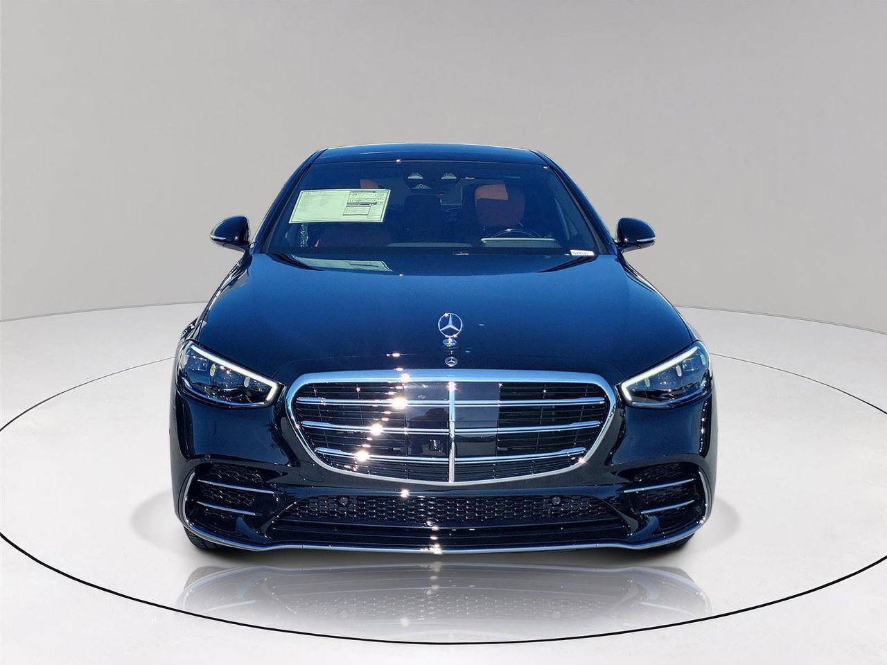 New 2026 Mercedes-Benz S 580 4MATIC Sedan image 2