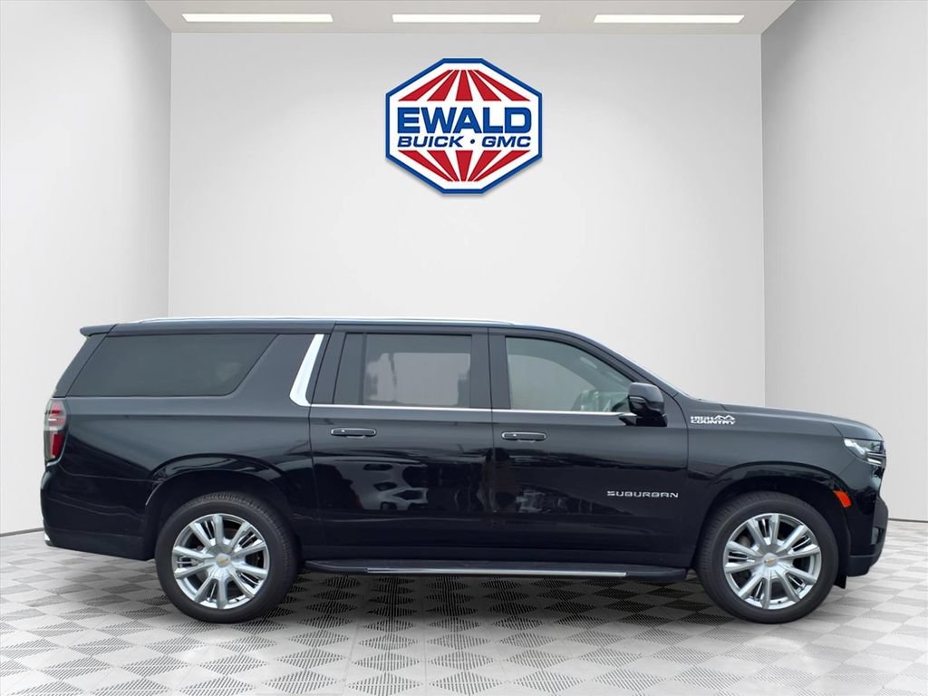 Certified 2021 Chevrolet Suburban High Country AWD/4WD image 7