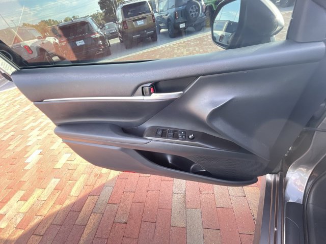 Used 2023 Toyota Camry LE FWD image 10