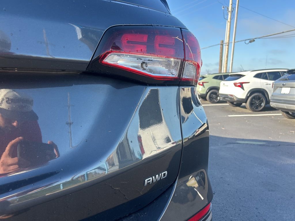 Used 2022 Chevrolet Equinox LS AWD/4WD image 12