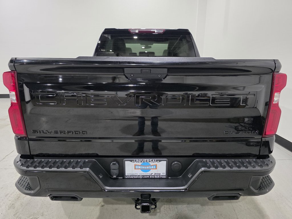Used 2021 Chevrolet Silverado 1500 Custom Trail Boss w/ Midnight Edition image 23