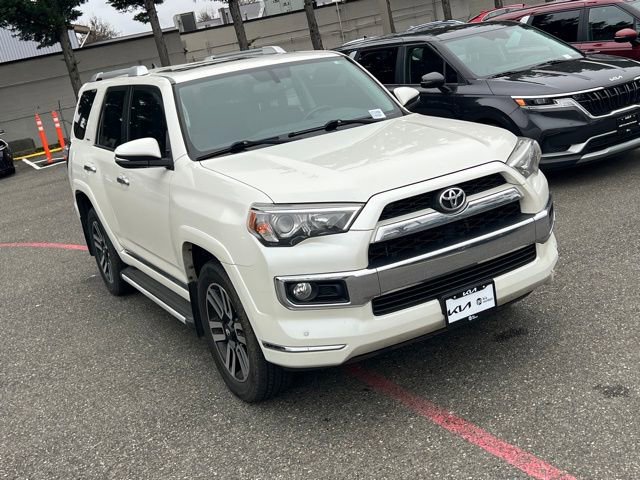 Used 2017 Toyota 4Runner SR5 Premium image 5