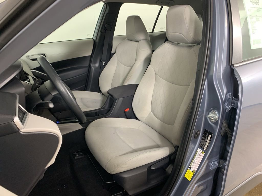 Used 2024 Toyota Corolla Cross L AWD/4WD image 27