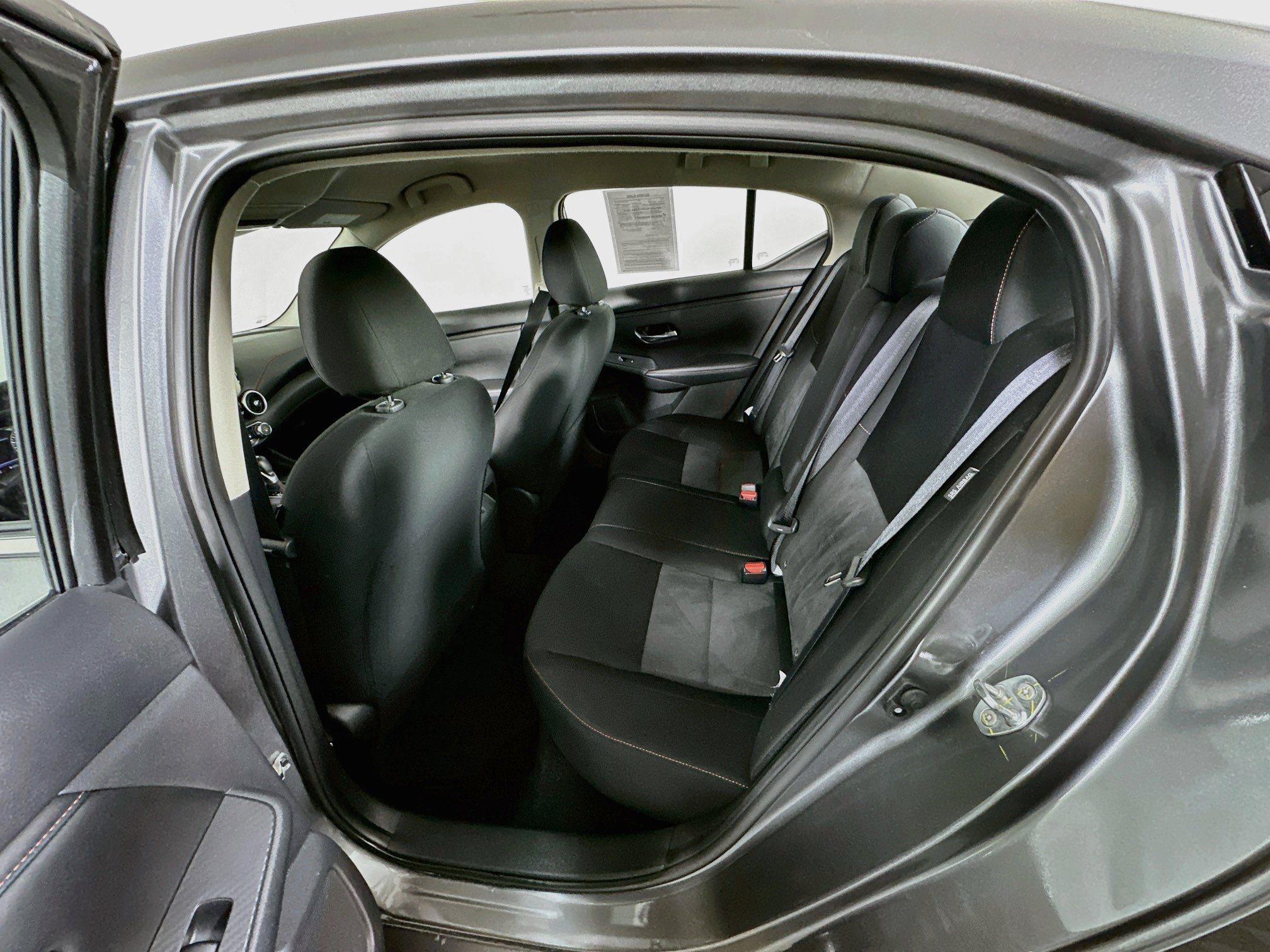 Used 2025 Nissan Sentra SR FWD image 26