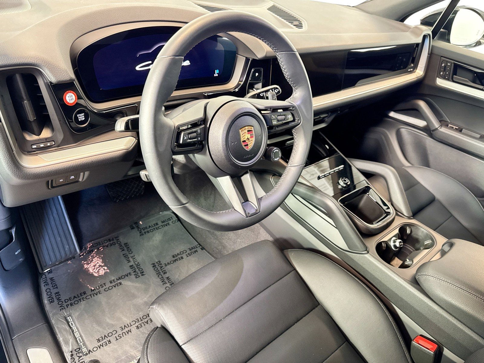 Certified 2025 Porsche Cayenne image 4