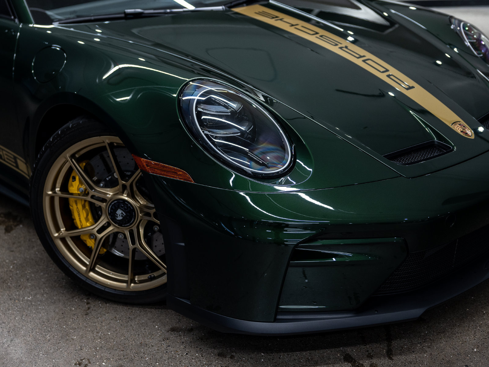 Certified 2025 Porsche 911 GT3 RWD image 17