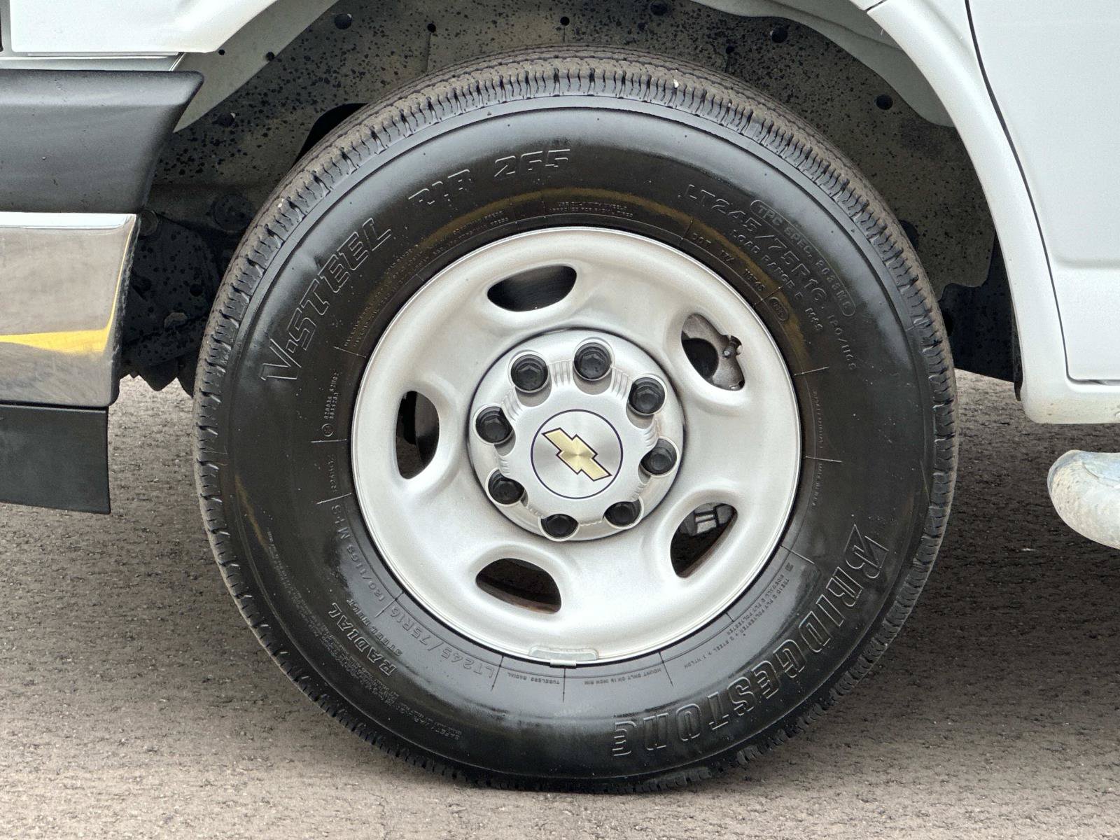 Certified 2025 Chevrolet Express 2500 w/ Driver Convenience Package RWD image 8