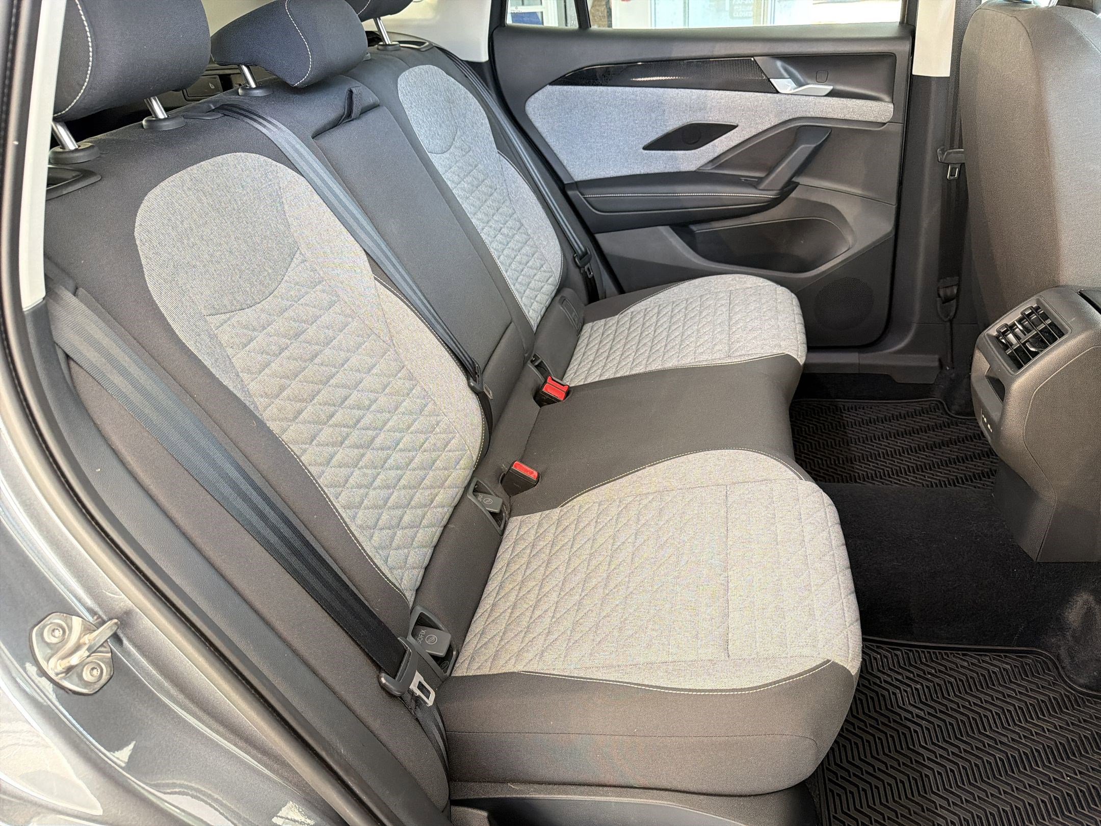 Used 2025 Volkswagen Tiguan S FWD image 28