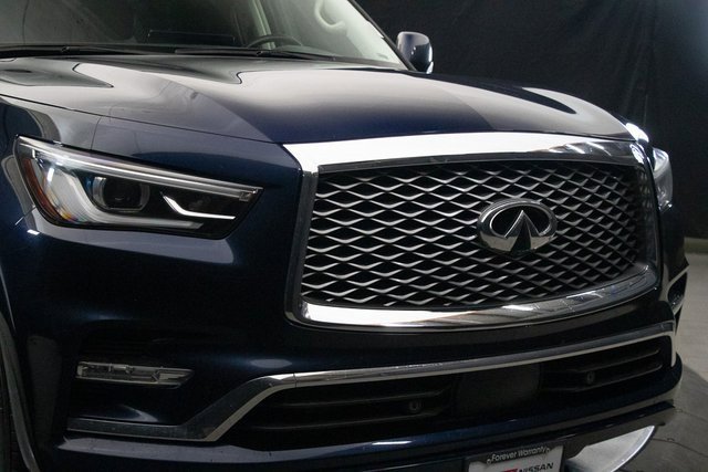 Used 2024 INFINITI QX80 Luxe image 3