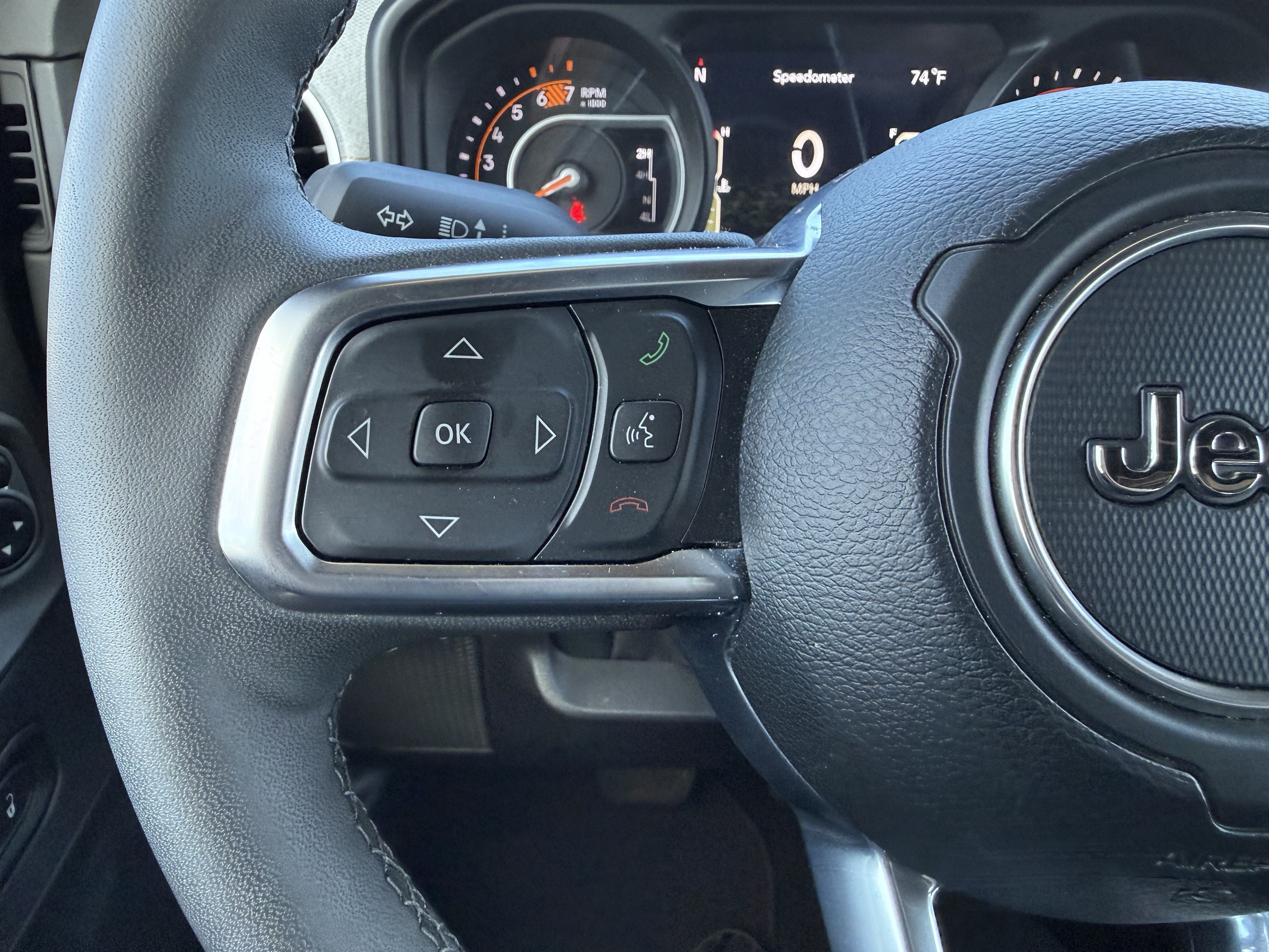 Used 2026 Jeep Wrangler Unlimited Sahara AWD/4WD image 18