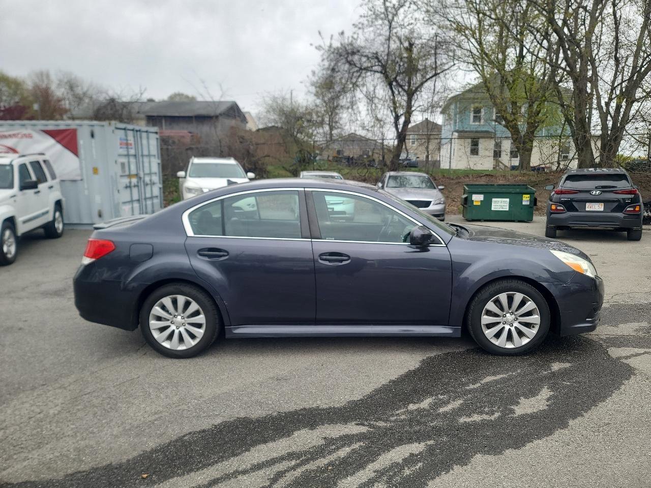 Used 2011 Subaru Legacy 3.6R Limited AWD/4WD image 8