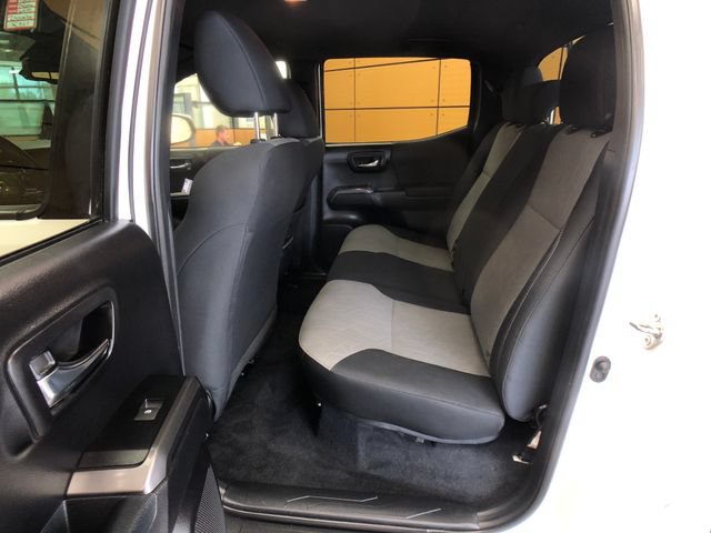 Used 2020 Toyota Tacoma TRD Sport w/ Technology Package AWD/4WD image 20