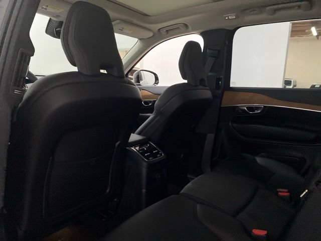 Used 2024 Volvo XC90 T8 Plus w/ Protection Package Premier AWD/4WD image 21