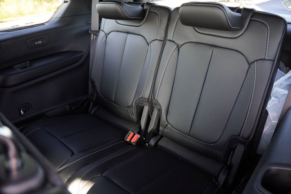 New 2025 Jeep Grand Cherokee L Limited w/ Trailer Tow Package image 12