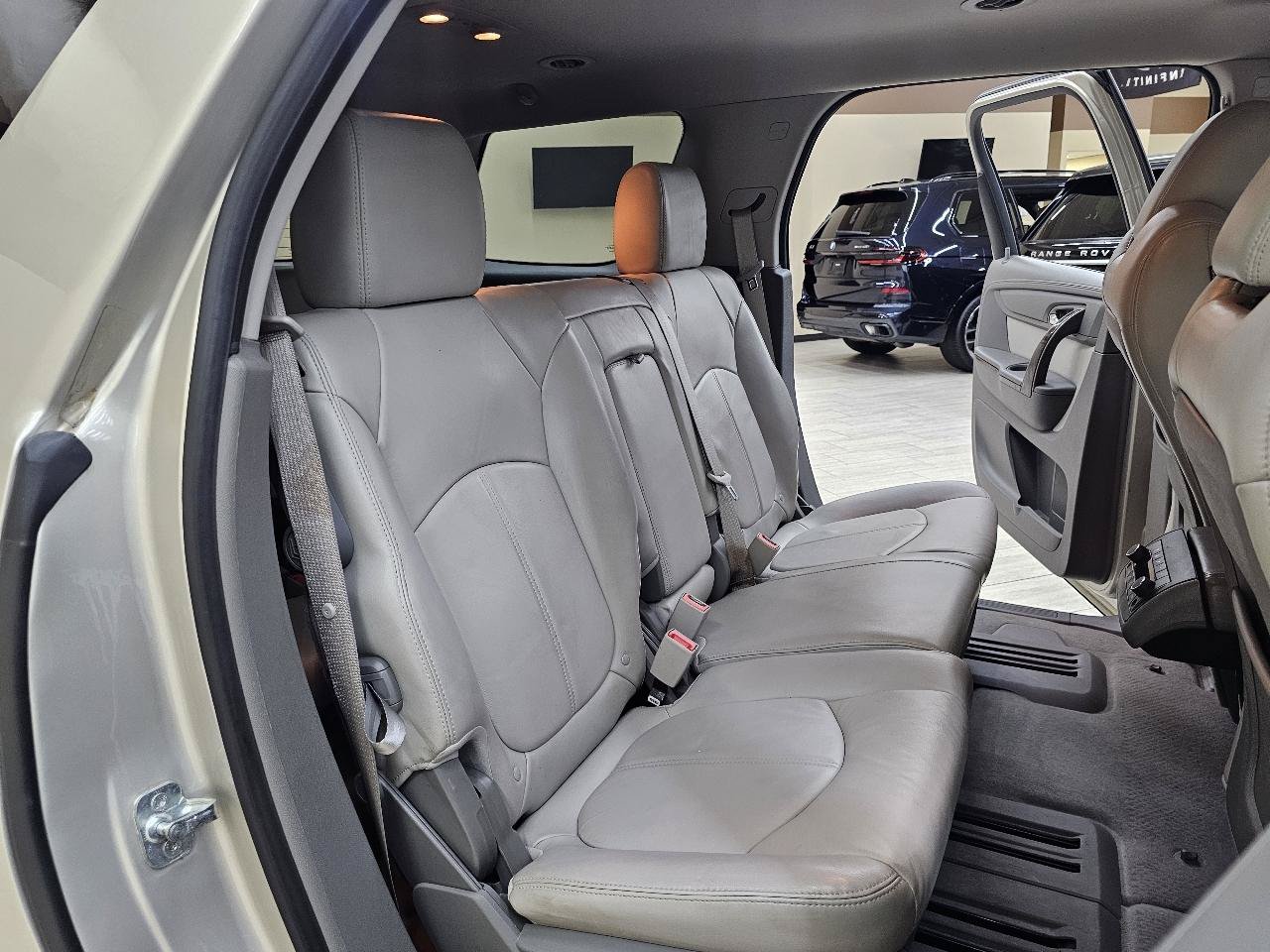 Used 2013 GMC Acadia SLT FWD image 23