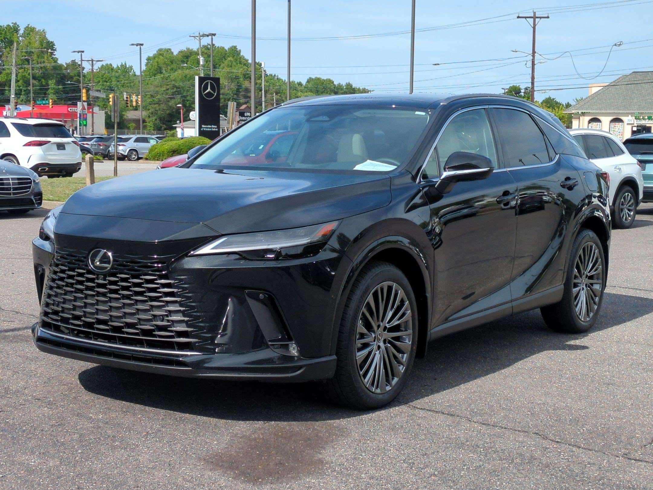 Used 2025 Lexus RX 450h AWD w/ Convenience Package image 7