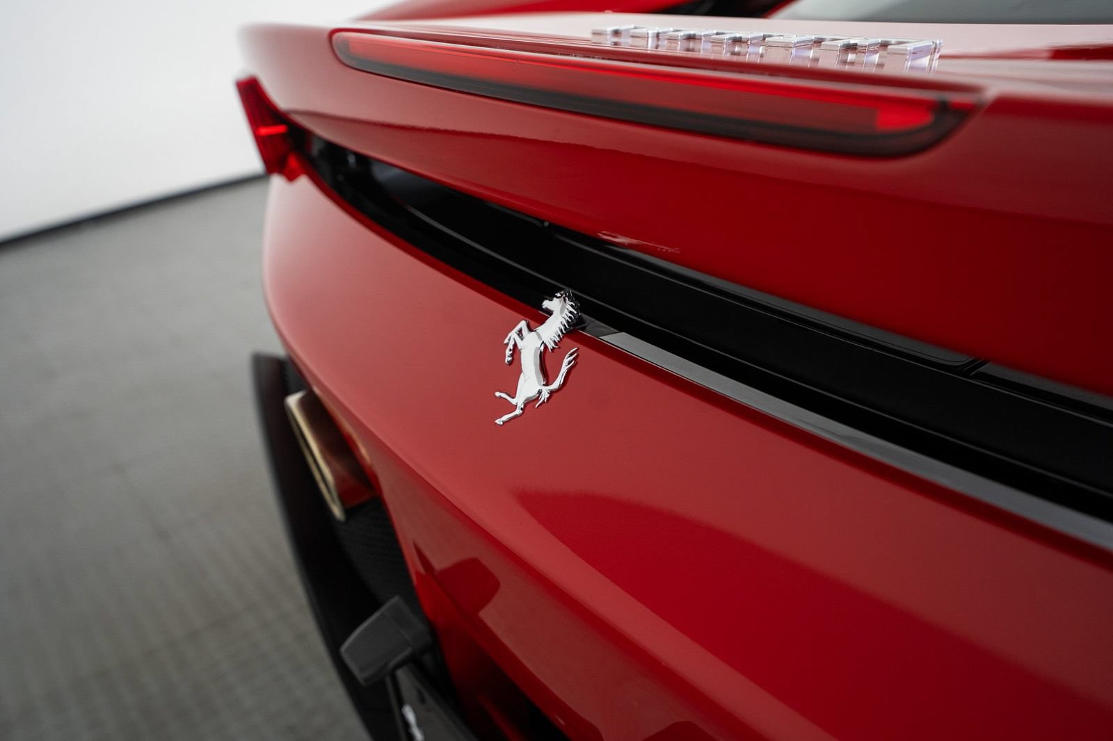 Used 2021 Ferrari SF90 Stradale AWD/4WD image 36
