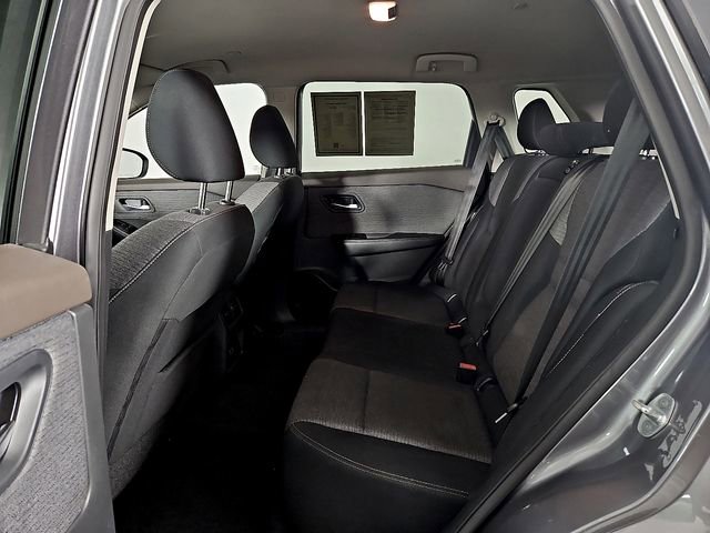 Used 2022 Nissan Rogue SV image 10