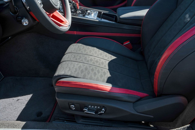 Used 2025 Bentley Continental GT Speed image 70