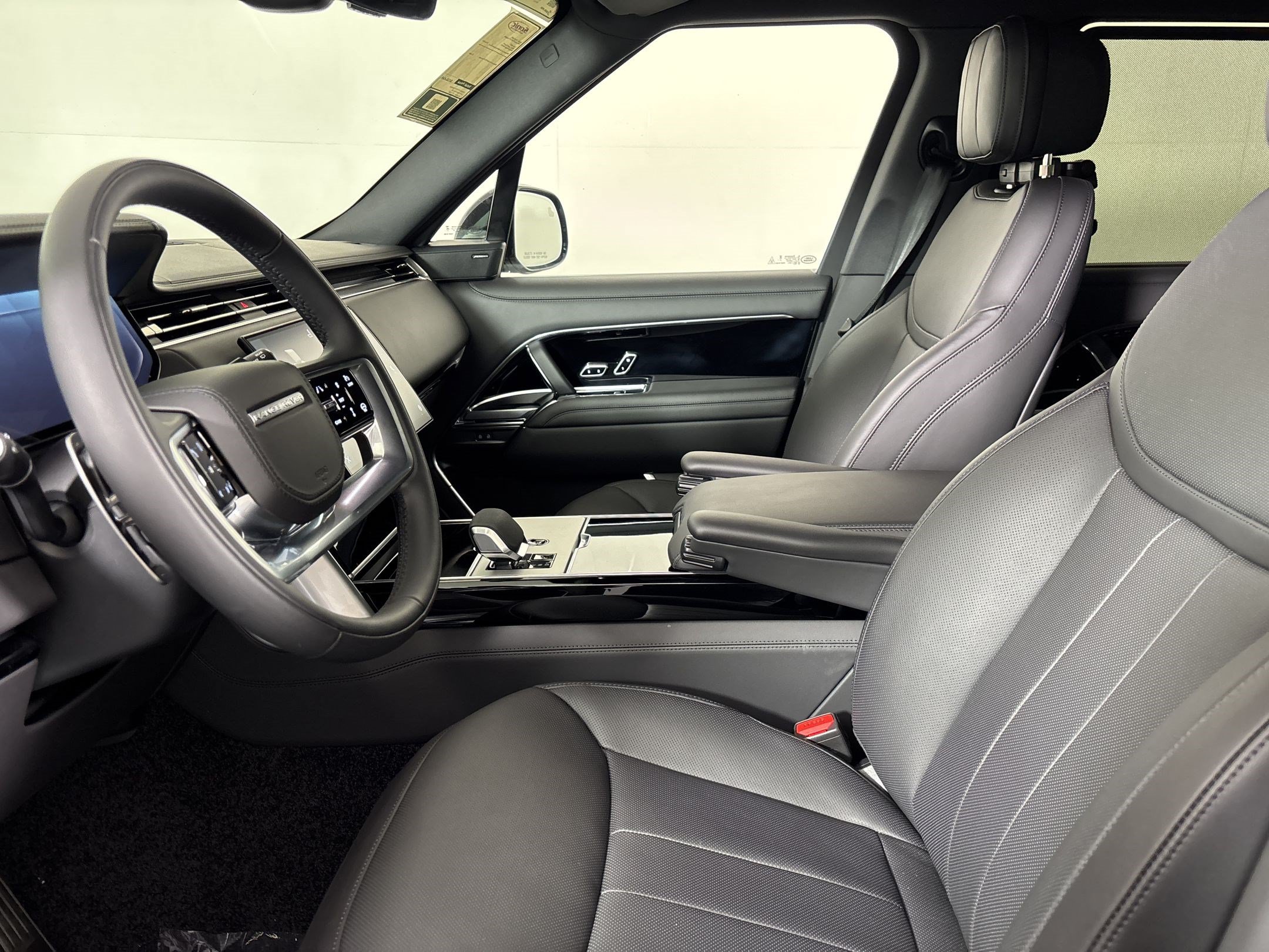New 2026 Land Rover Range Rover SE AWD/4WD image 5