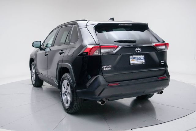 Used 2025 Toyota RAV4 XLE AWD/4WD image 4