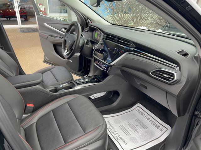 Used 2023 Chevrolet Bolt EUV Premier w/ Sun & Sound Package image 15