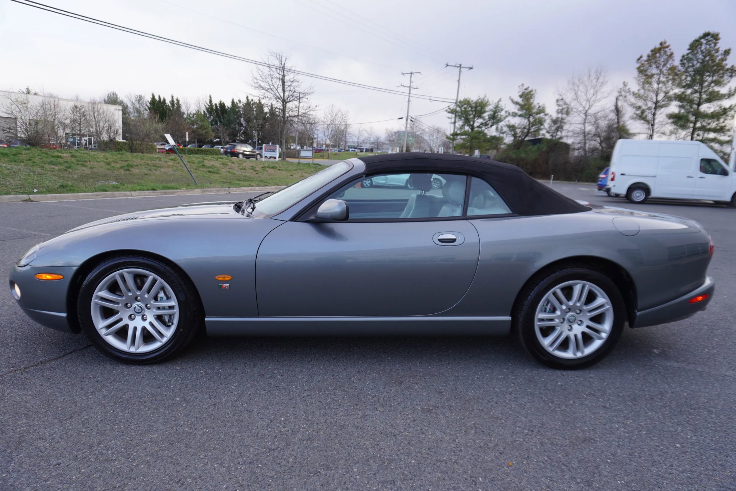 Used 2005 Jaguar XK8 Convertible image 4