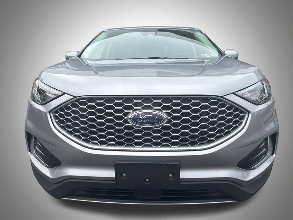 Used 2024 Ford Edge SEL image 11