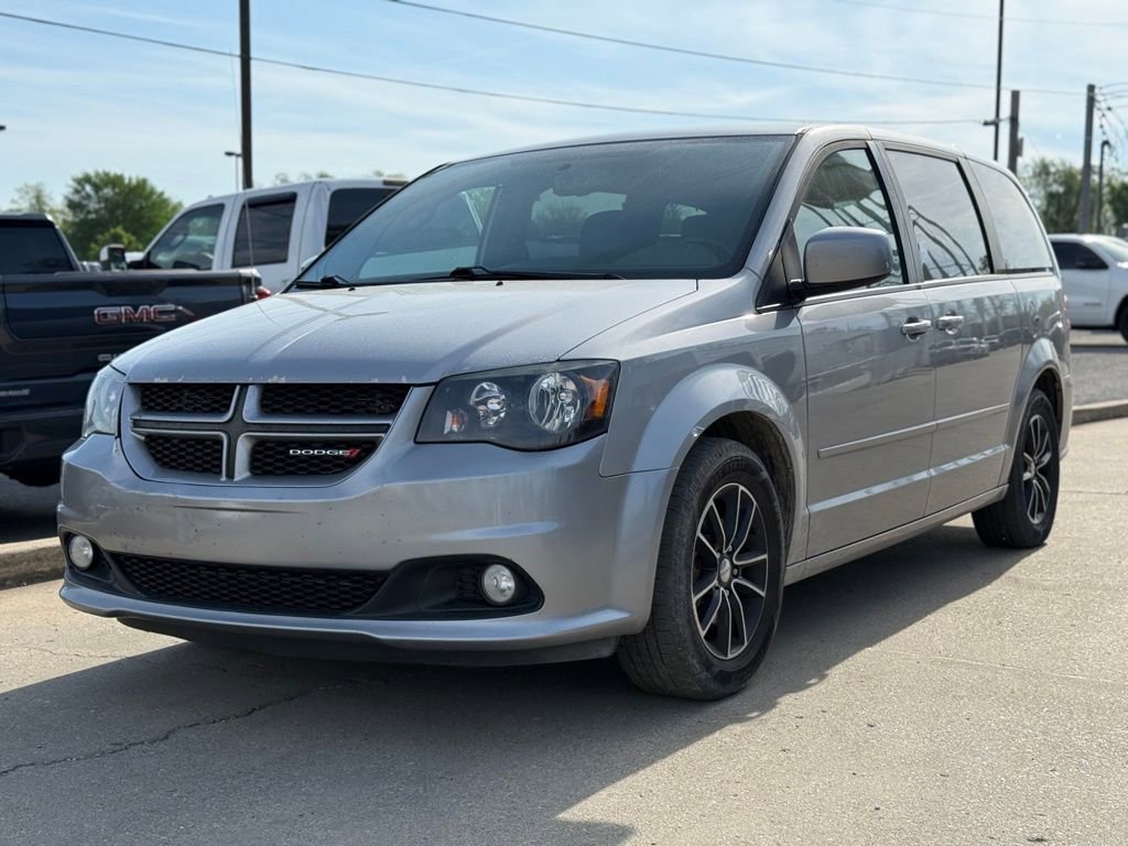 Used 2017 Dodge Grand Caravan GT w/ Safety Sphere Group FWD image 2