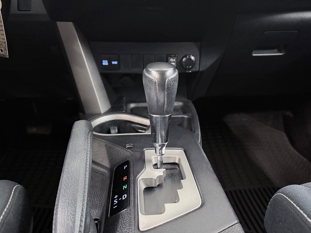 Used 2016 Toyota RAV4 XLE FWD image 24