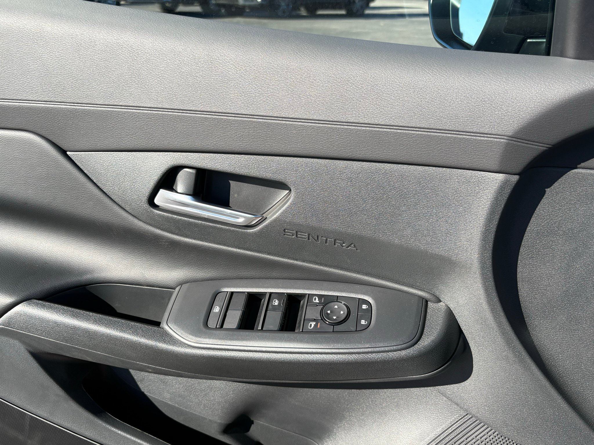 New 2027 Nissan Sentra SV w/ SV Convenience Package FWD image 16