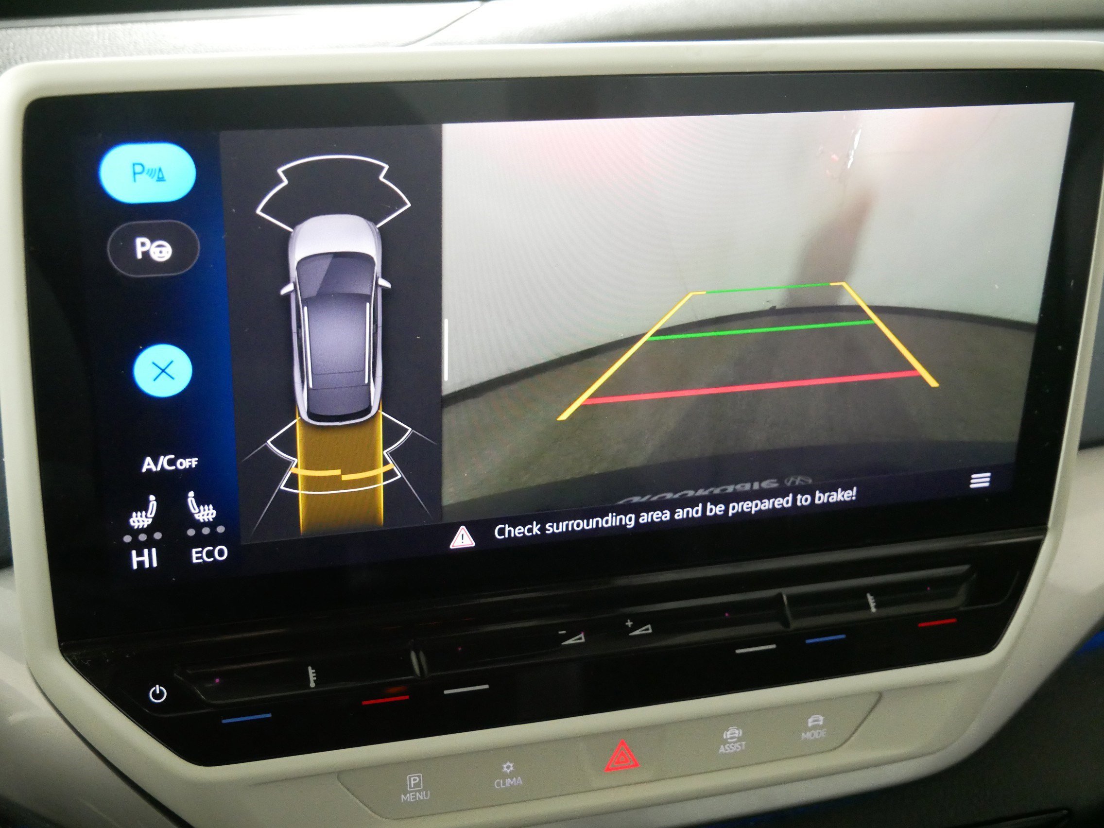 Used 2023 Volkswagen ID.4 S image 33