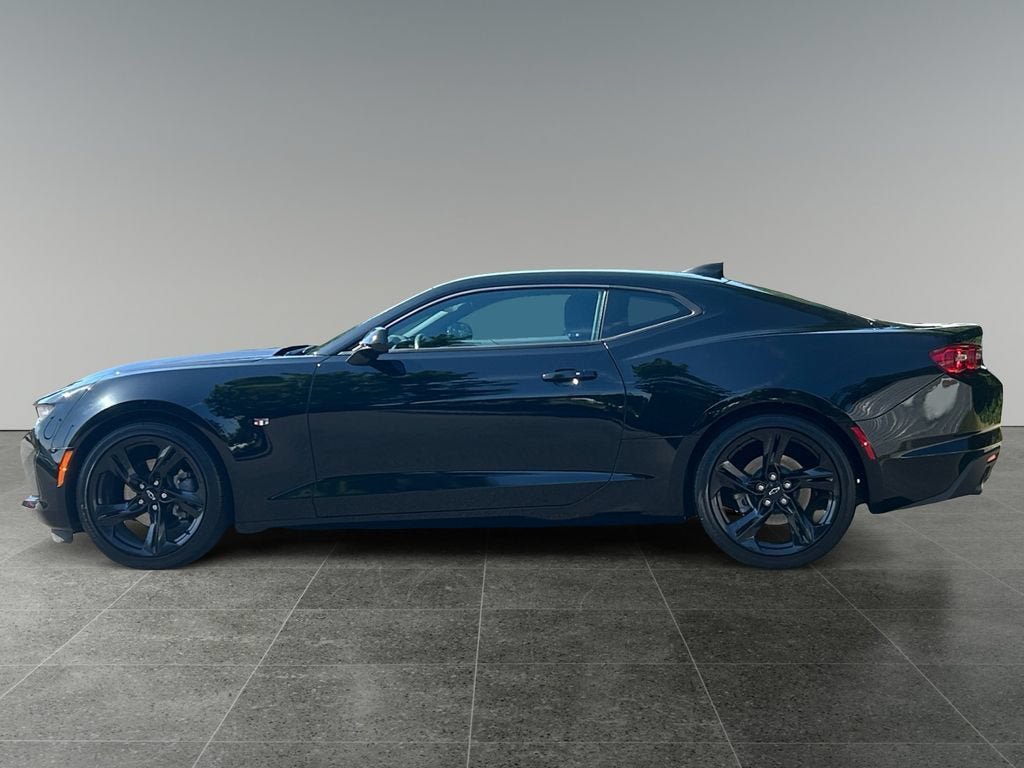 Used 2024 Chevrolet Camaro LT RWD image 5