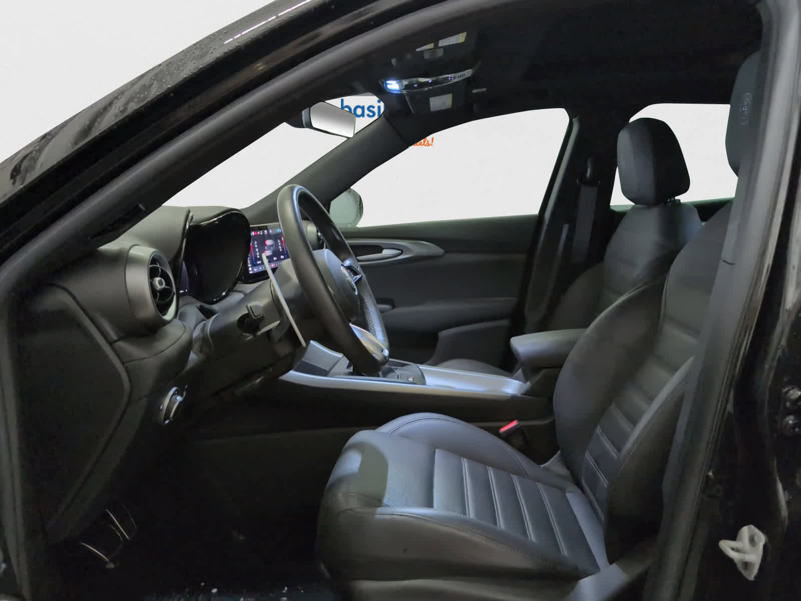 Used 2024 Alfa Romeo Tonale Ti image 8