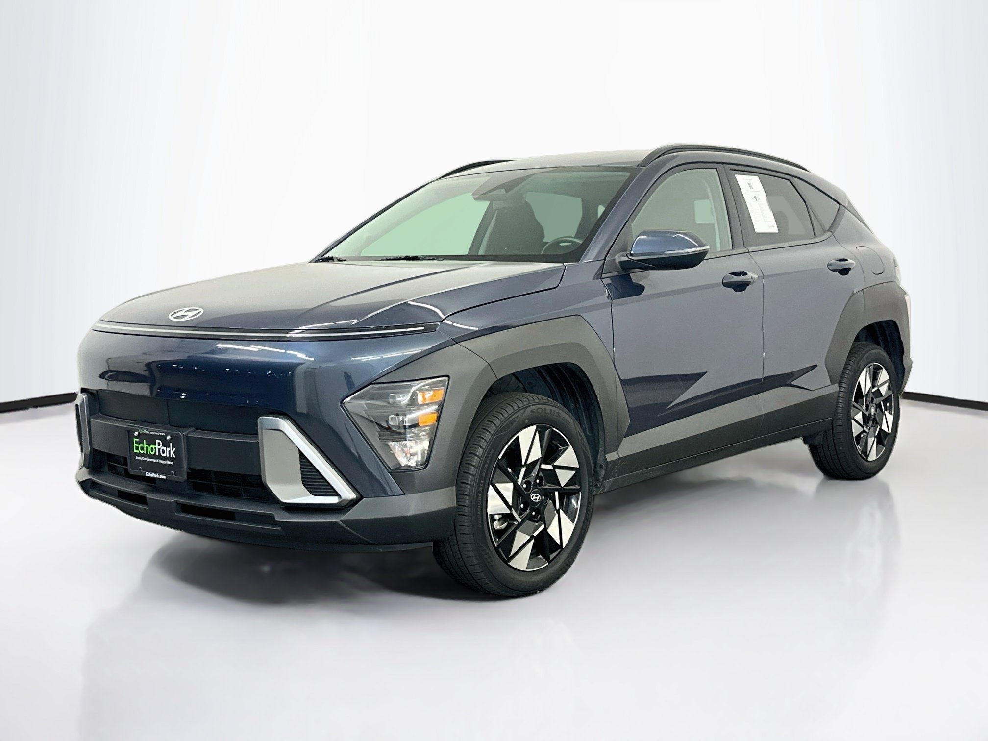 Used 2025 Hyundai Kona SEL AWD/4WD image 3
